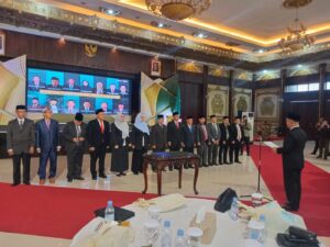 Pelantikan Dr. Yusida Imraan Dewan Pendidikan Kalbar